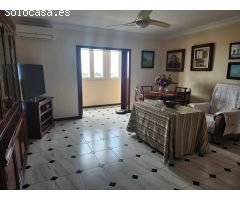 VIVIENDA AMPLIA CON VISTAS DESPEJADAS