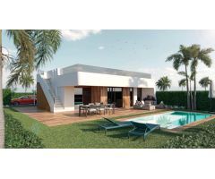 LUJOSA VILLA DE 4 DORMITORIOS Y 3 BAÑOS ORIENTADA AL SUR