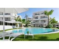 Apartamento con jardín de 3 dormitorios y 2 baños en Santa Rosalia Lake y Life Resort
