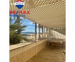 Exclusiva Propiedad en Calle Sol Naciente, Playa Albufereta con Espectaculares Vistas al Mar