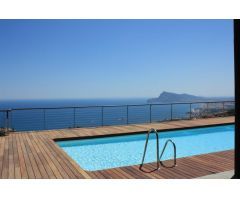 ¡Ático de ensueño en Altea Hills con vista al mar!