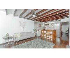 Apartamento reformado en La Lonja, Palma – Una joya en el corazón del casco antiguo