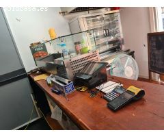 Se traspasa local comercial en santa Catalina, con licencia activa de take away y salida de humos