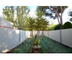 Casa adosada en venta en zona residencial
