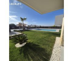 Villas de lujo de obra nueva en Sierra Cortina: tu sueño hecho realidad