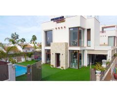 Lujoso chalet independiente con piscina privada