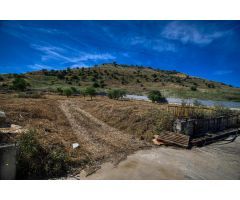 TERRENO RÚSTICO Y NAVE CARRETERA DE SAN FERNANDO A MEJORADA