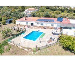 Finca rústica muy cerca de la playa de Estepona