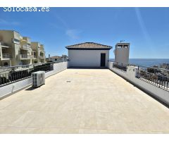 IMPRESIONANTE ÁTICO CON VISTAS PANORÁMICAS AL MAR EN TORREQUEBRADA