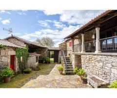 Villa en Venta en Monterroso, Lugo
