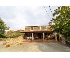 Casa rural rehabilitada en Frades