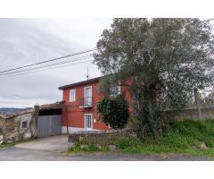 Chalet en Venta en Arzúa, A Coruña