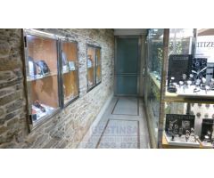 Local comercial en Venta en Lugones, Lugo