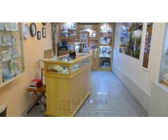 Local comercial en Venta en Lugones, Lugo