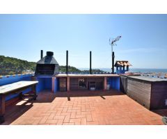 CASA EN VENTA CON VISTAS AL MAR Y PISCINA