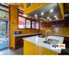 CASA A 4 VIENTON EN PARCELA DE 1680M2