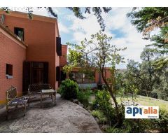 CASA A 4 VIENTON EN PARCELA DE 1680M2