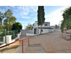 FINCA DESTINADA ACTIVIDAD COMERCIAL CON VIVIENDA INDEPENDIENTE