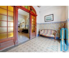 ¡Impresionante Casa Señorial en el Centro de Arenys de Mar!