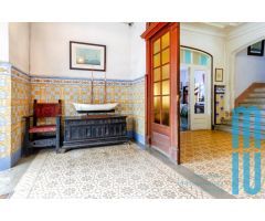 ¡Impresionante Casa Señorial en el Centro de Arenys de Mar!