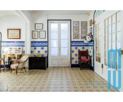 ¡Impresionante Casa Señorial en el Centro de Arenys de Mar!