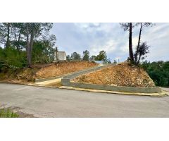 TERRENO URBANIZABLE, LLANO Y BIEN UBICADO EN LLORET!!