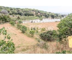 Venta de dos fincas rústicas en Mataró, cerca de la autopista