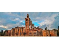 ¡Gran oportunidad! Casa a reformar junto al Monasterio de Sant Cugat