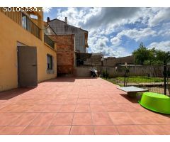 Adosado en Venta en Olot, Girona