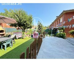 Adosado en Venta en Olot, Girona