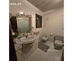 Adosado en Venta en Olot, Girona