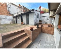 Adosado en Venta en Olot, Girona