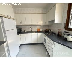 Adosado en Venta en Olot, Girona