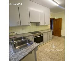 Adosado en Venta en Olot, Girona