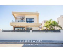 Chalet en Venta en Los Montesinos, Alicante