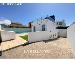 Villa de Lujo en Venta en Cartagena, Murcia