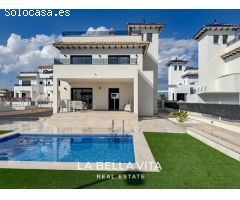 Villa en Venta en La Marina, Alicante