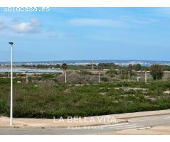 Villa en Venta en La Marina, Alicante