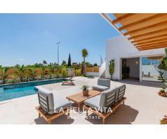 Villa de Lujo en Venta en Benijófar, Alicante
