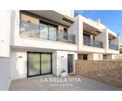 Casa Tipo Dúplex en Venta en Pilar de la Horadada, Alicante