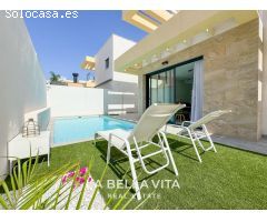 Chalet en Venta en Los Montesinos, Alicante