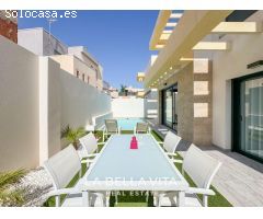 Chalet en Venta en Los Montesinos, Alicante