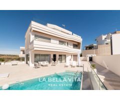 Villa de Lujo en Venta en Orihuela Costa, Alicante