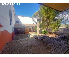 OPORTUNIDAD PARCELA EN URB. EL ESTEPAR, CON PISCINA, P. TENIS, ETC. EN ALCOY
