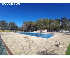 OPORTUNIDAD PARCELA EN URB. EL ESTEPAR, CON PISCINA, P. TENIS, ETC. EN ALCOY