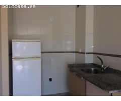 Ático de un dormitorio con terraza, plaza de garaje y trastero