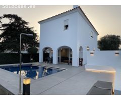 Chalet Mediterráneo con Licencia Turística: ¡Tu Oportunidad en Son Vitamina con piscina y jardín !