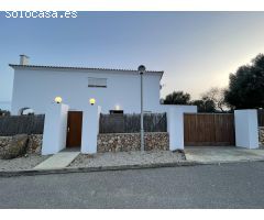 Chalet Mediterráneo con Licencia Turística: ¡Tu Oportunidad en Son Vitamina con piscina y jardín !