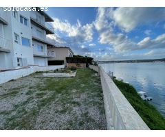 Oportunidad en Es Castell: Bajo en Cala Corb