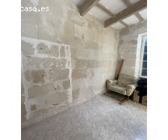 ¡Oportunidad única! Casa Menorquina en el centro de Es Castell